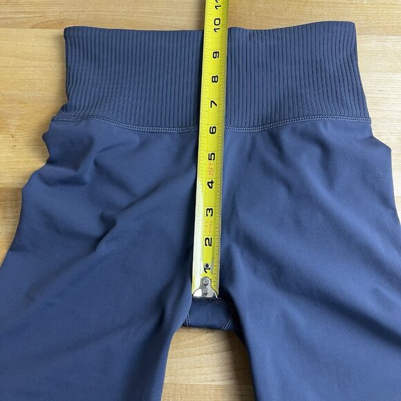 Vuori Rib Studio Short Women’s Biker Gray High Rise 6" Inseam Size XS - Picture 4 of 6